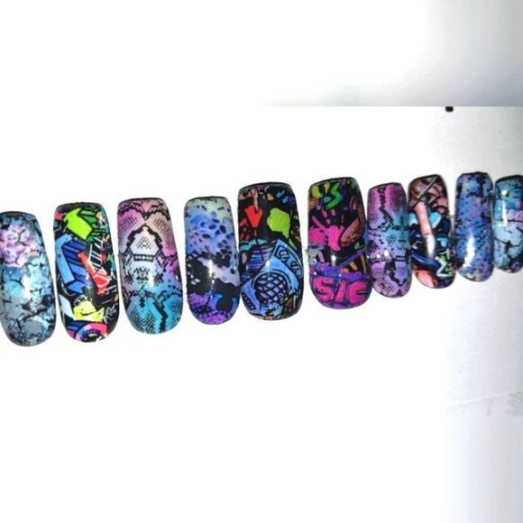 Hand crafted custom print 10pc short acrylic press on nails sz medium - Picture 3 of 6